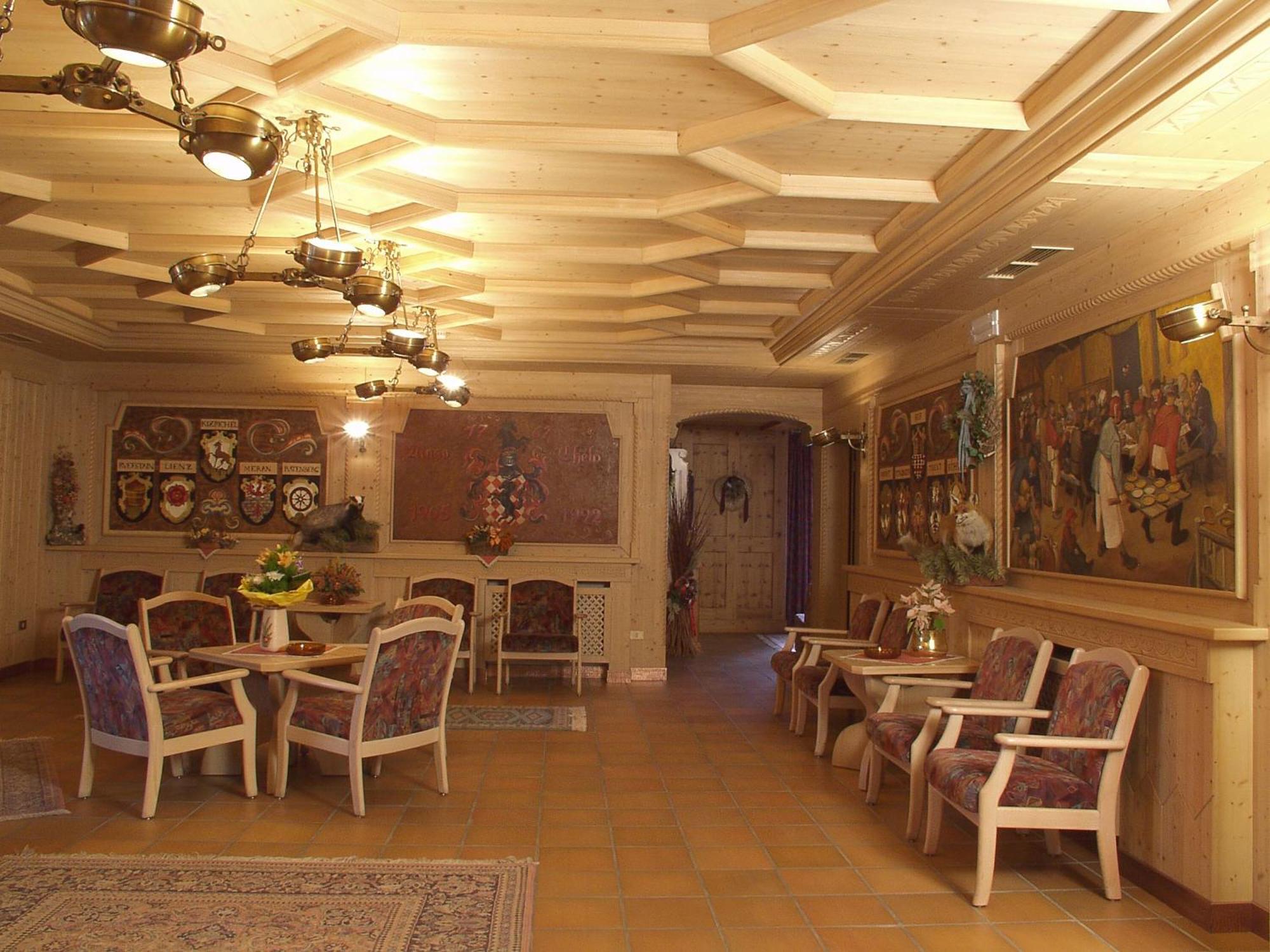 Hotel Villa Jolanda Ziano di Fiemme 外观 照片