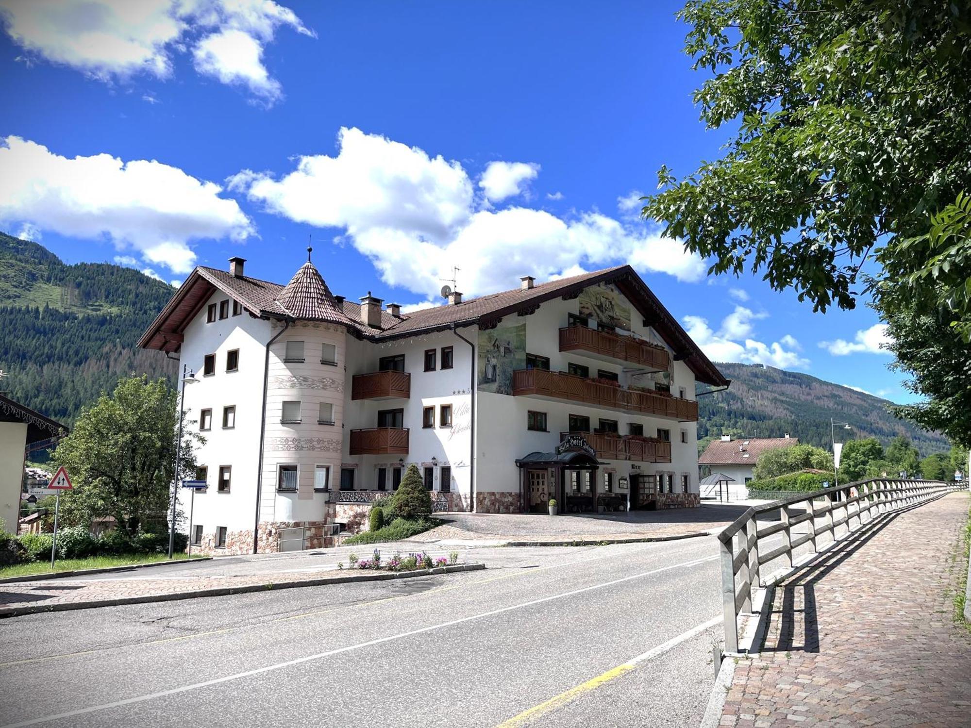 Hotel Villa Jolanda Ziano di Fiemme 外观 照片
