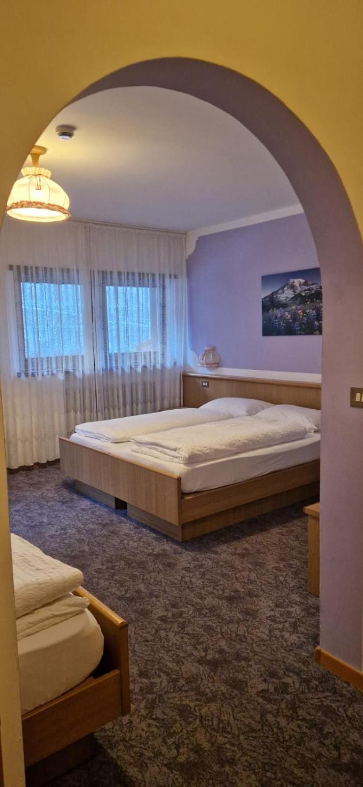 Hotel Villa Jolanda Ziano di Fiemme 外观 照片